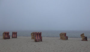 Lachyoga bei Herbstdepression und Winterblues